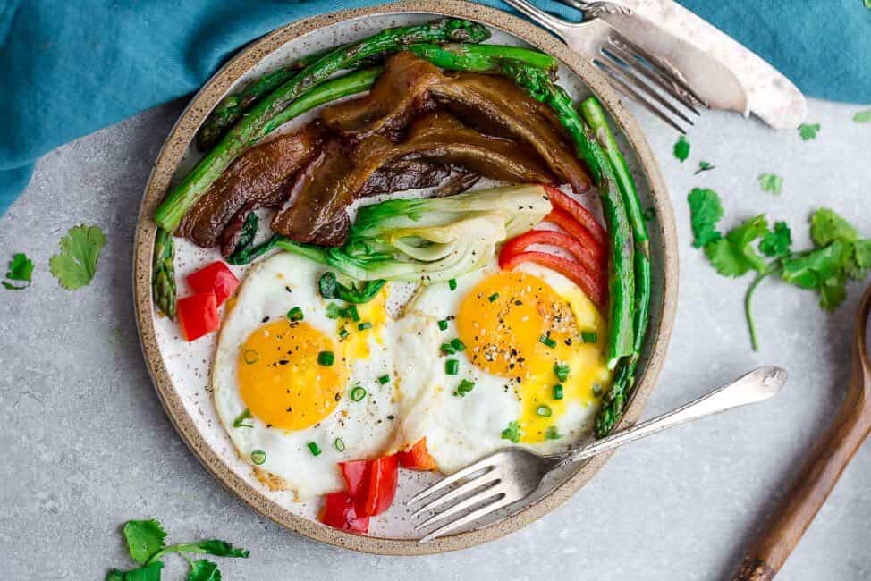keto bacon and eggs